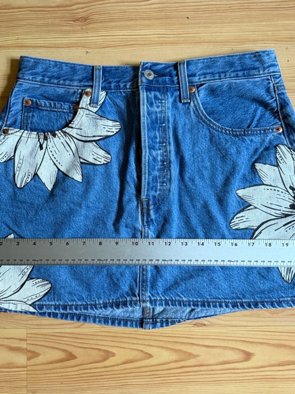 Farm Rio Lev Denim Mini  Skirt Size 31 - Picture 10 of 16